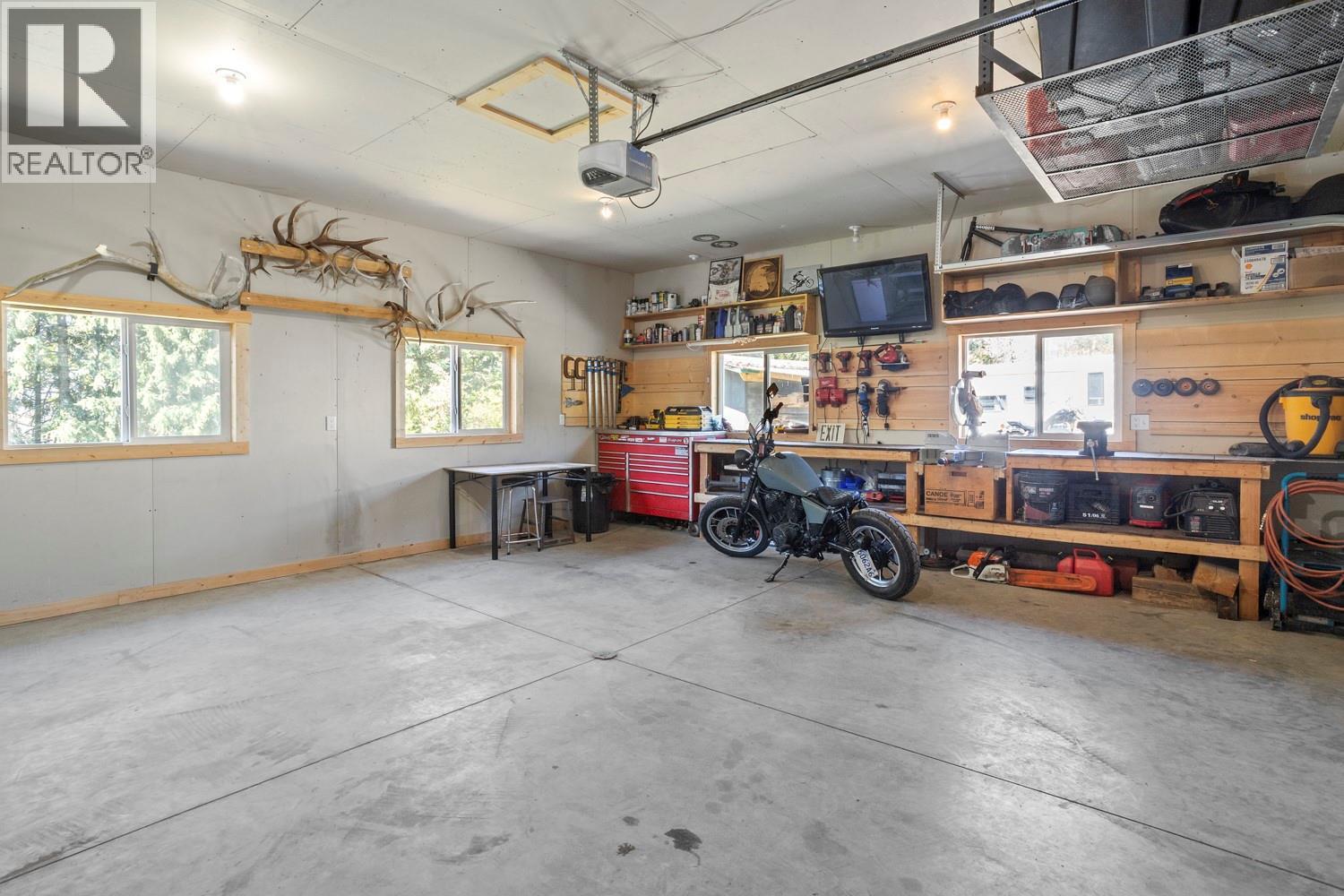 4421 3a Highway, Wynndel, British Columbia  V0B 2N1 - Photo 18 - 10375861