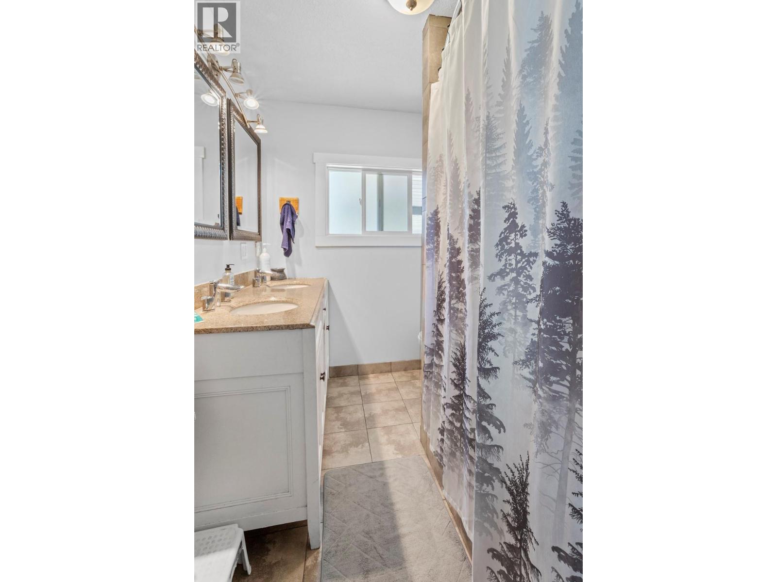 4421 3a Highway, Wynndel, British Columbia  V0B 2N1 - Photo 15 - 10375861