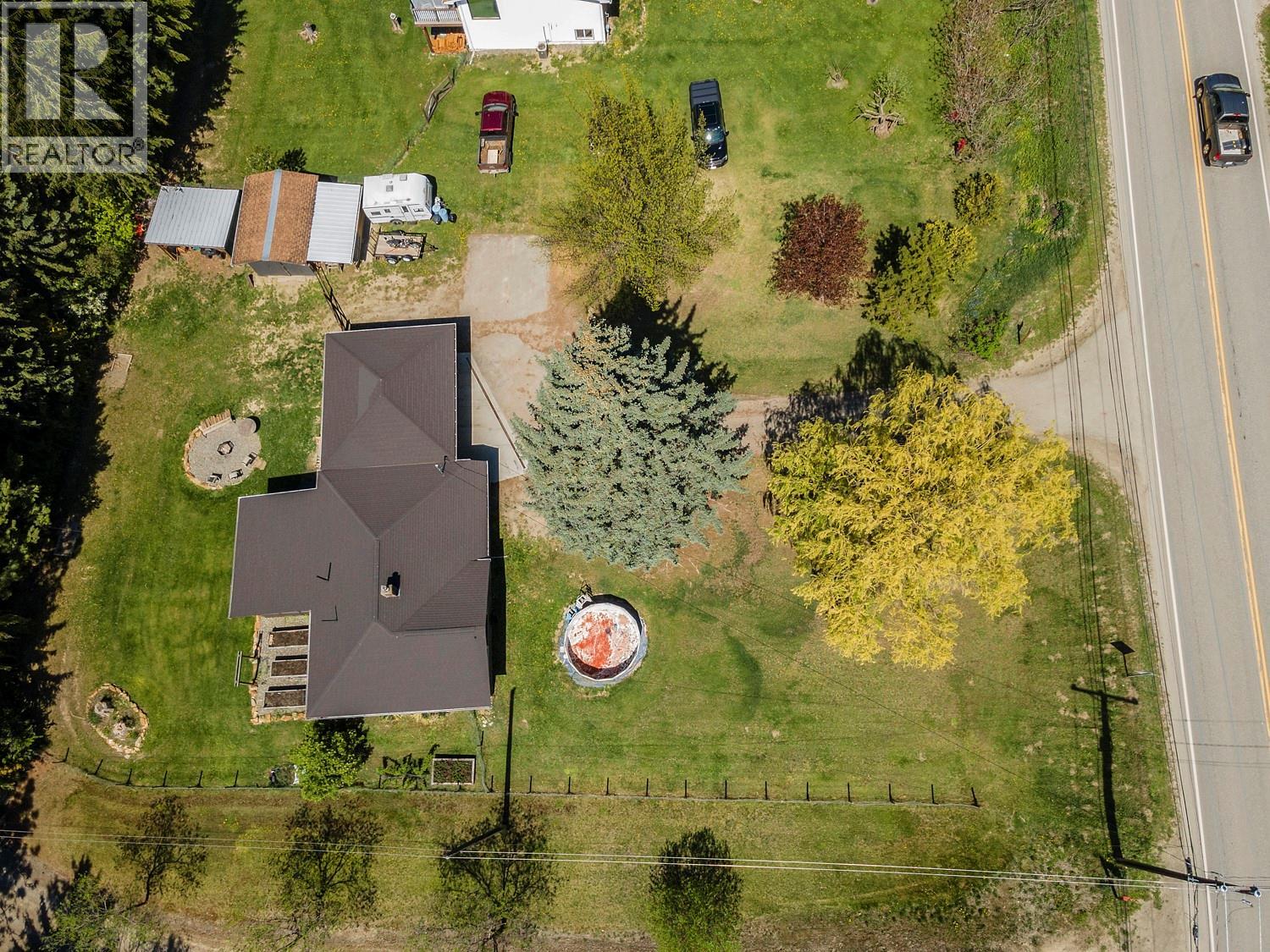 4421 3a Highway, Wynndel, British Columbia  V0B 2N1 - Photo 3 - 10375861