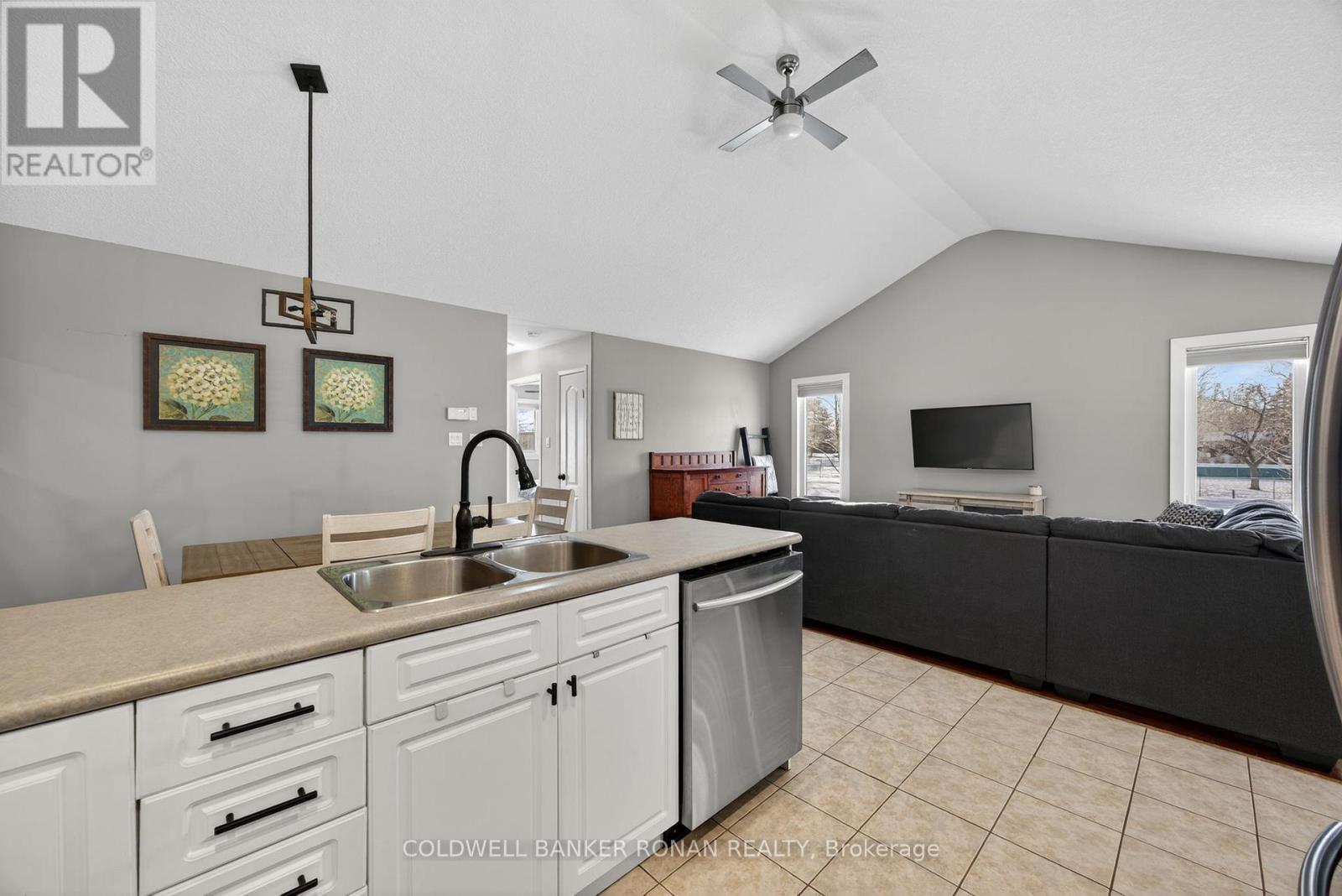 57 Cowan Avenue, New Tecumseth, Ontario  L9R 2E1 - Photo 11 - N12788260