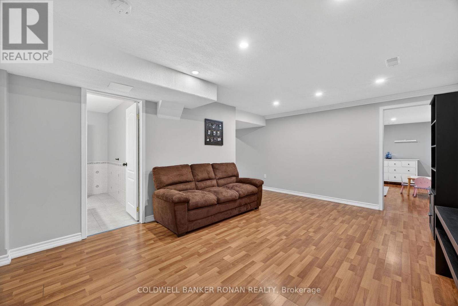 57 Cowan Avenue, New Tecumseth, Ontario  L9R 2E1 - Photo 35 - N12788260