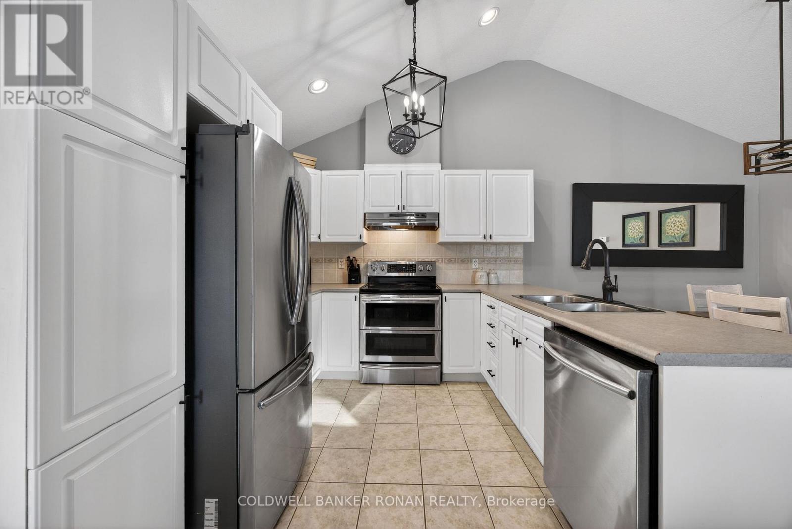 57 Cowan Avenue, New Tecumseth, Ontario  L9R 2E1 - Photo 7 - N12788260