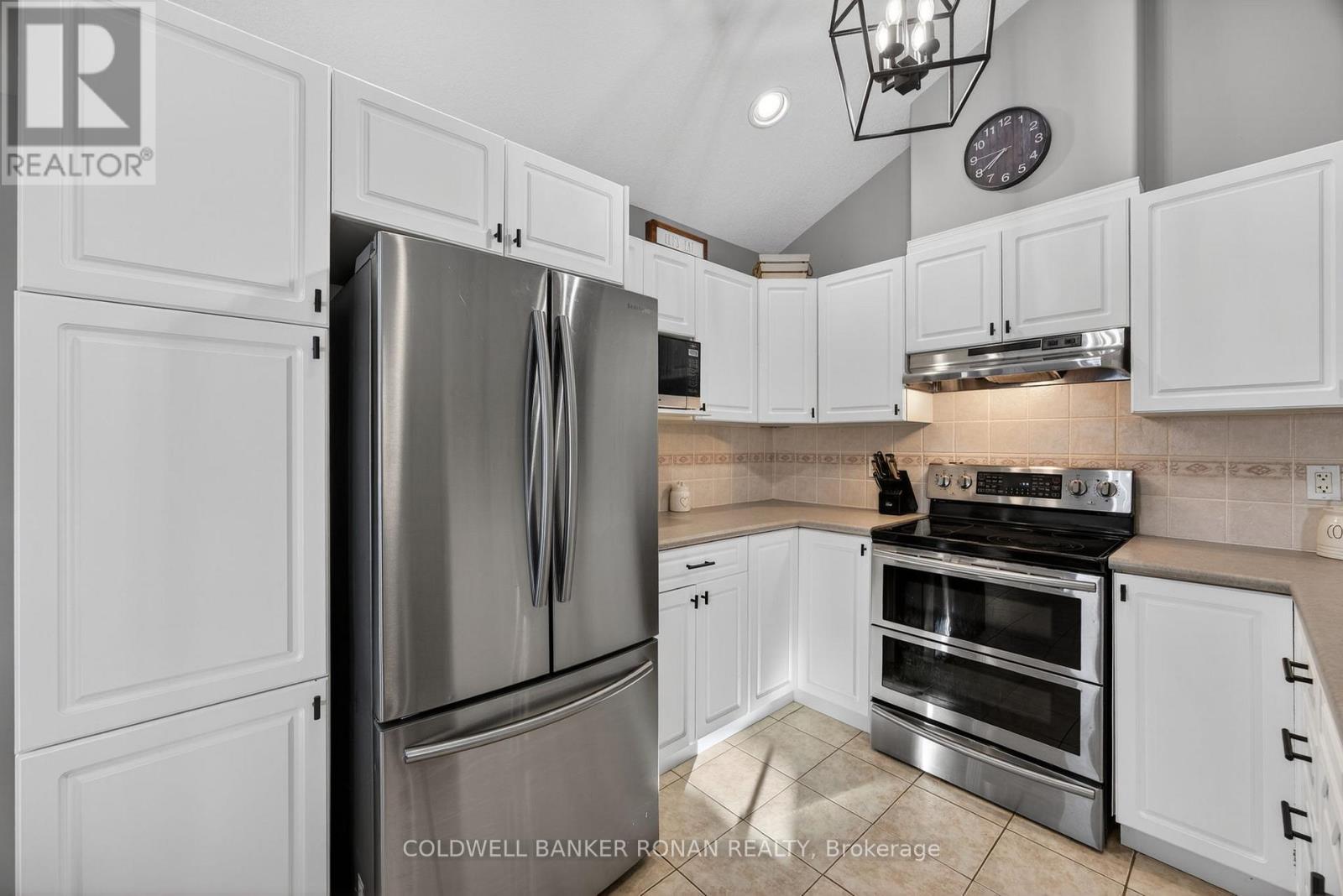 57 Cowan Avenue, New Tecumseth, Ontario  L9R 2E1 - Photo 9 - N12788260