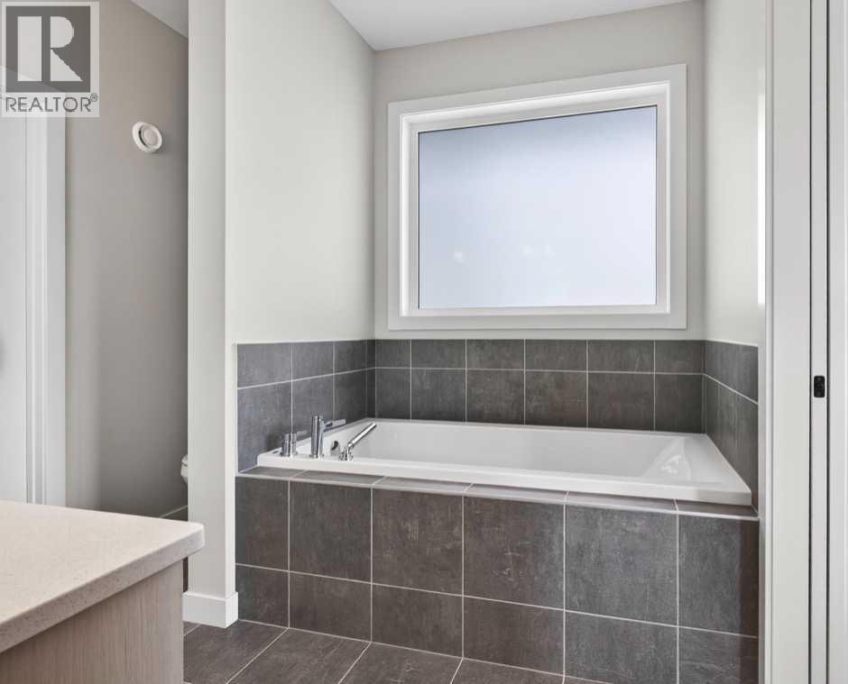 184 Precedence Hill, Cochrane, Alberta  T4C 2J2 - Photo 24 - A2285704