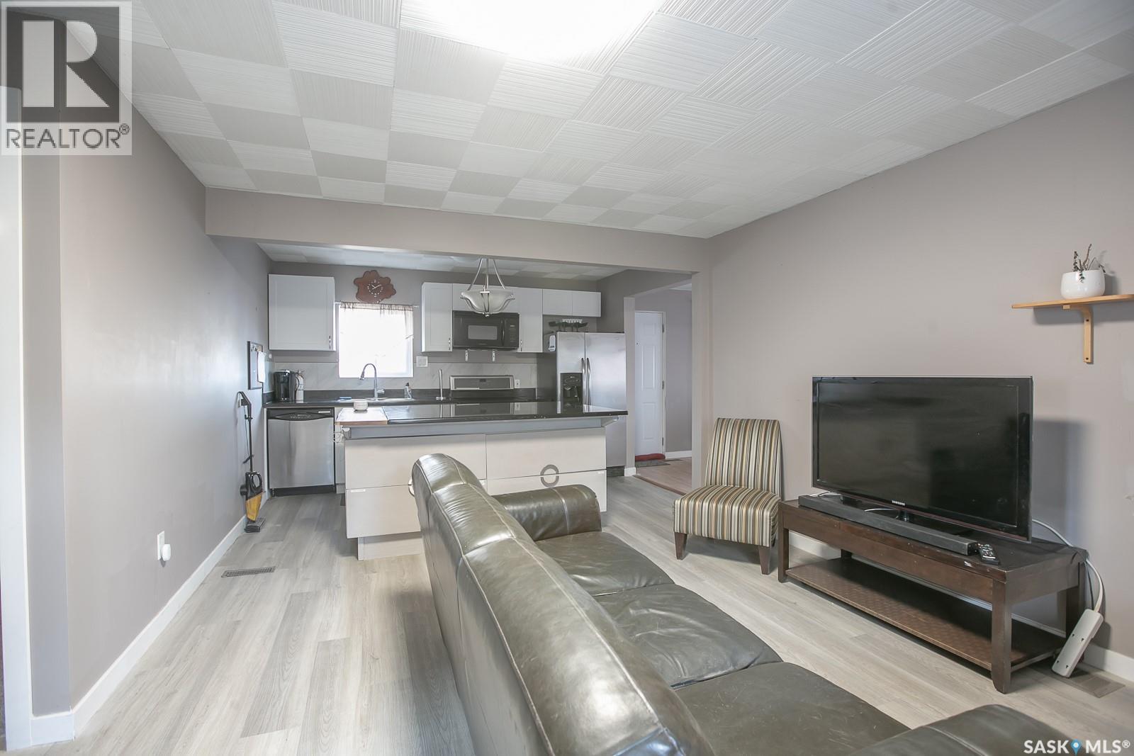 104 Briere Drive, Regina Beach, Saskatchewan  S0G 4C0 - Photo 5 - SK028557