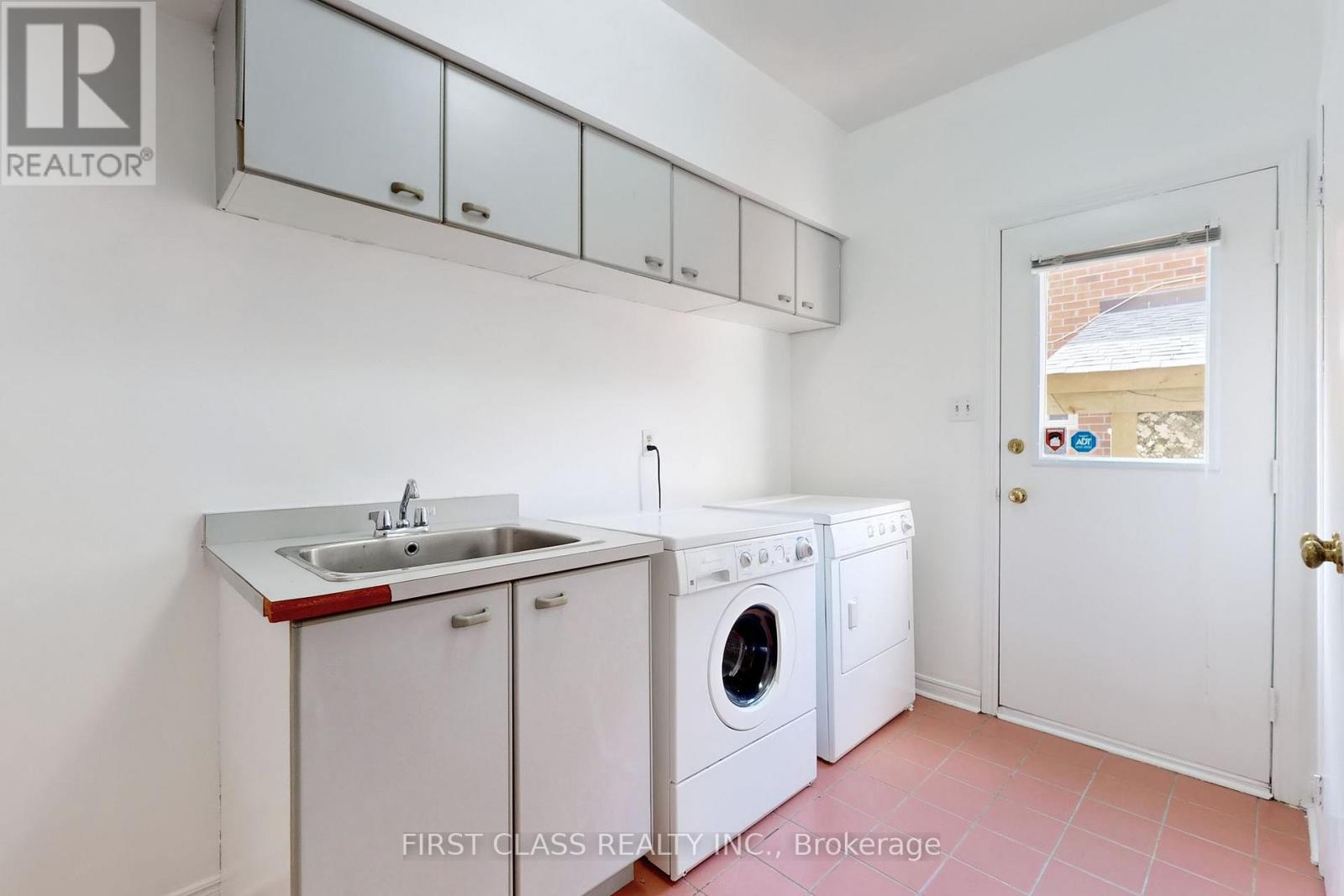 7 Kenpark Avenue, Brampton, Ontario  L6Z 3P4 - Photo 15 - W12788254