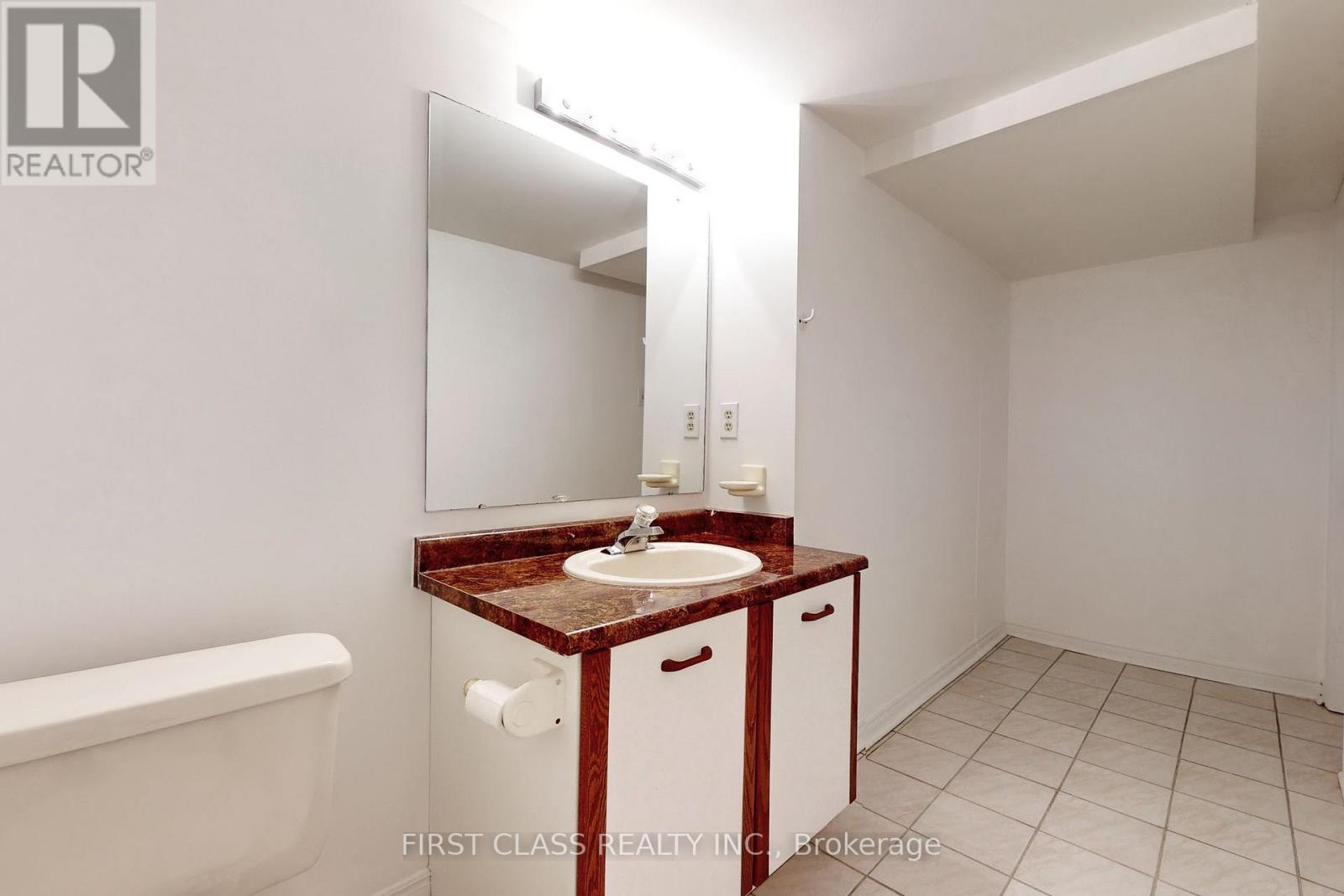 7 Kenpark Avenue, Brampton, Ontario  L6Z 3P4 - Photo 42 - W12788254