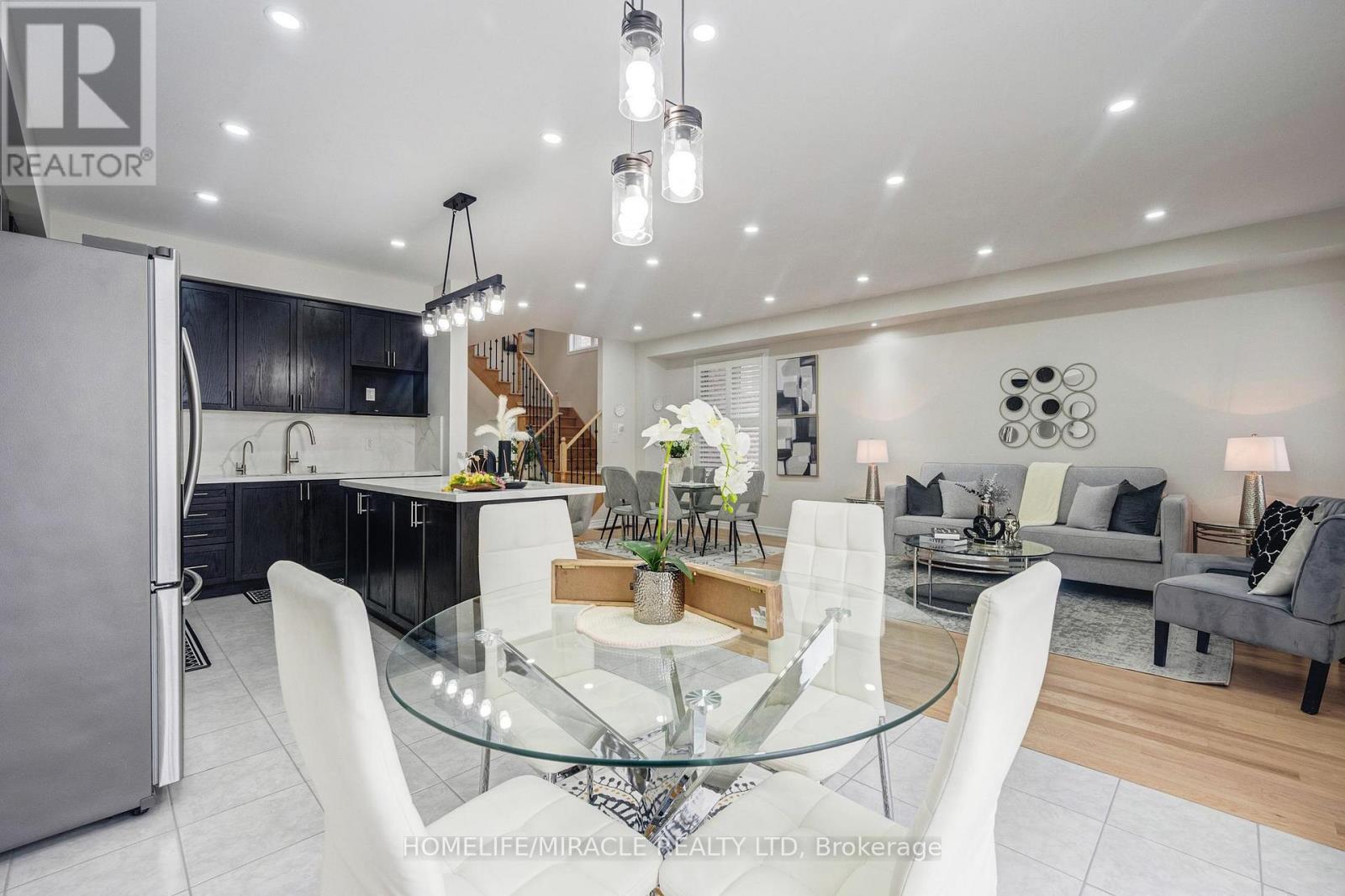 14 Vezna Crescent, Brampton, Ontario  L6X 5K6 - Photo 13 - W12788282