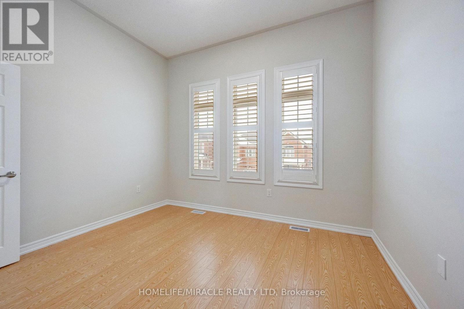 14 Vezna Crescent, Brampton, Ontario  L6X 5K6 - Photo 21 - W12788282