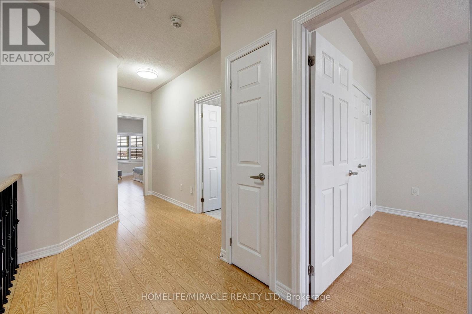 14 Vezna Crescent, Brampton, Ontario  L6X 5K6 - Photo 25 - W12788282