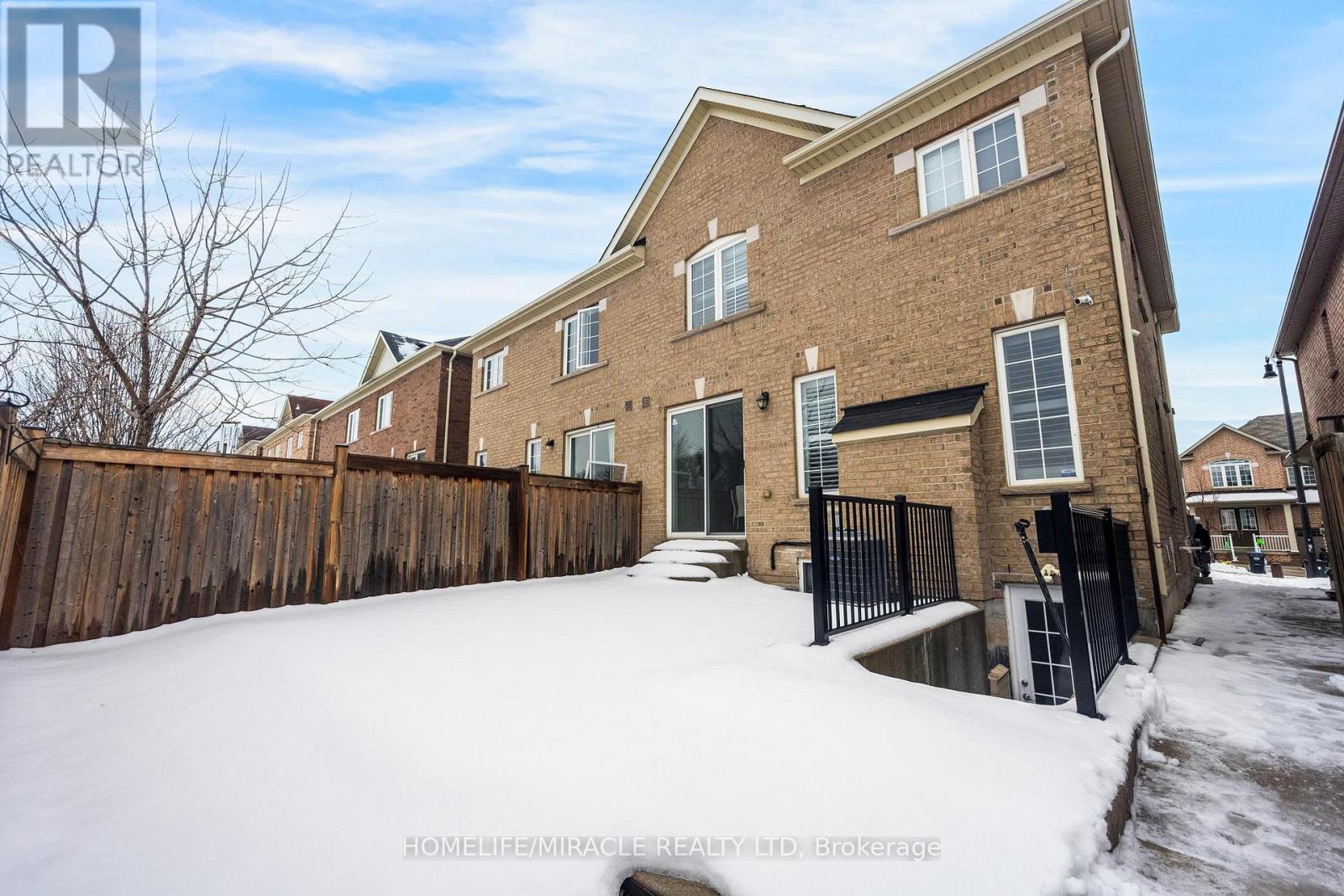 14 Vezna Crescent, Brampton, Ontario  L6X 5K6 - Photo 36 - W12788282