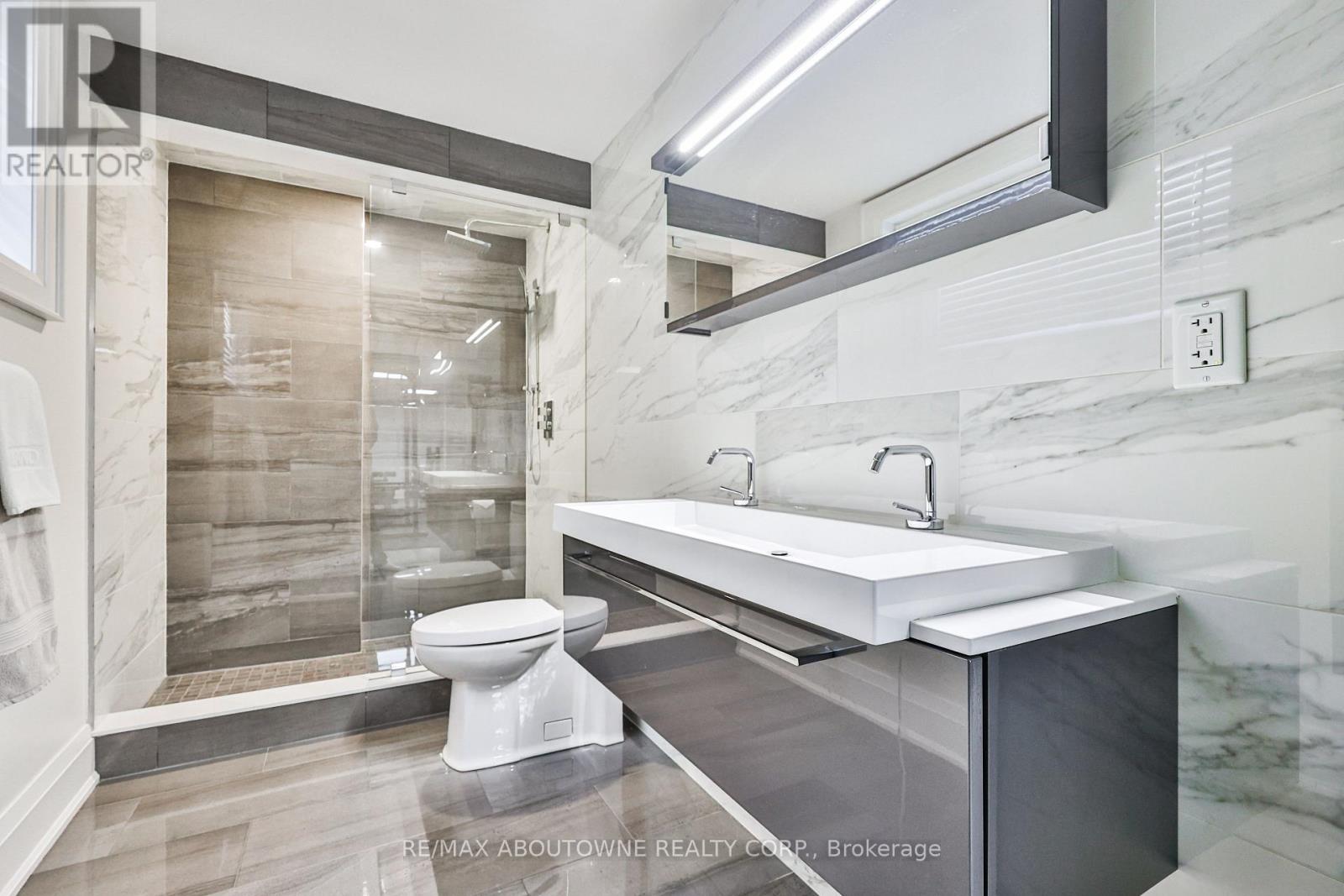 283 Jennings Crescent, Oakville, Ontario  L6L 1W3 - Photo 27 - W12788288