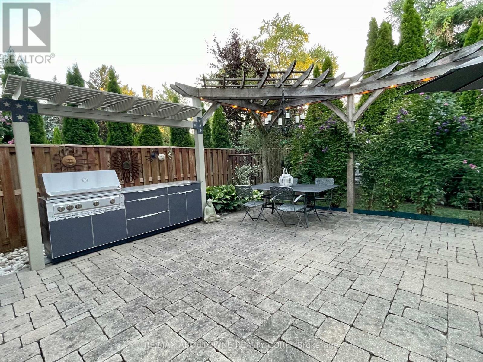 283 Jennings Crescent, Oakville, Ontario  L6L 1W3 - Photo 32 - W12788288