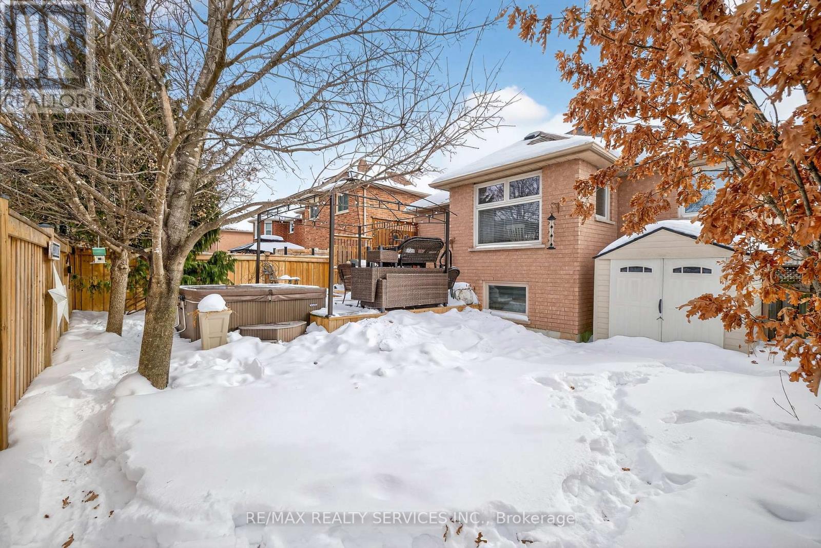 64 Gardenia Way, Caledon, Ontario  L7C 1A8 - Photo 38 - W12788310