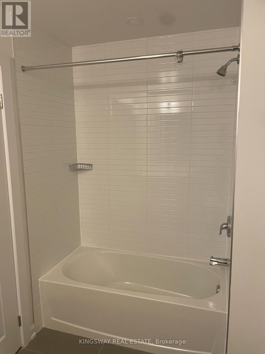 1002 - 3220 William Coltson Avenue, Oakville, Ontario  L6H 7W6 - Photo 32 - W12788318