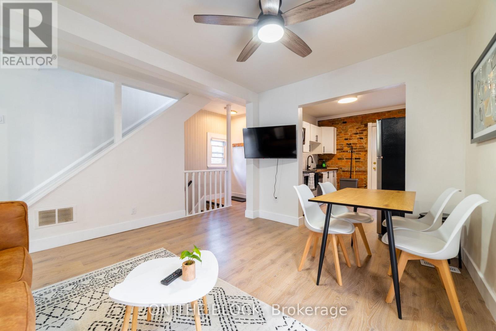 2 - 19 Century Street, Hamilton, Ontario  L8L 1V7 - Photo 3 - X12788278