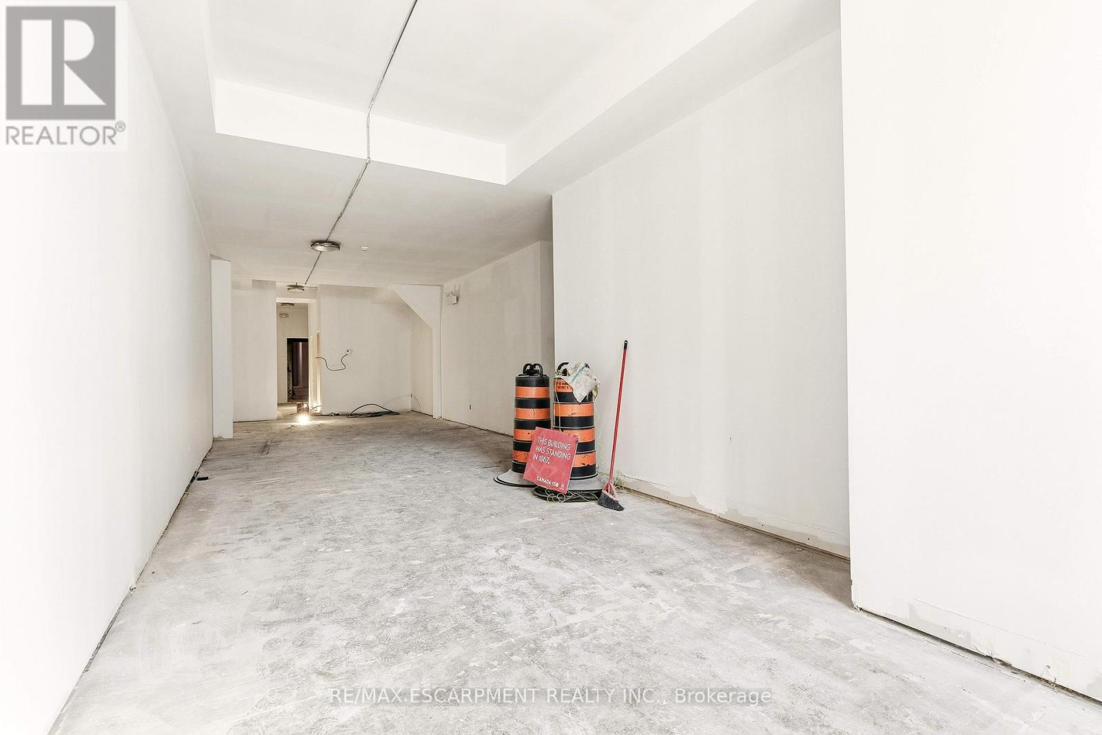 55 JOHN STREET S, Hamilton, Ontario