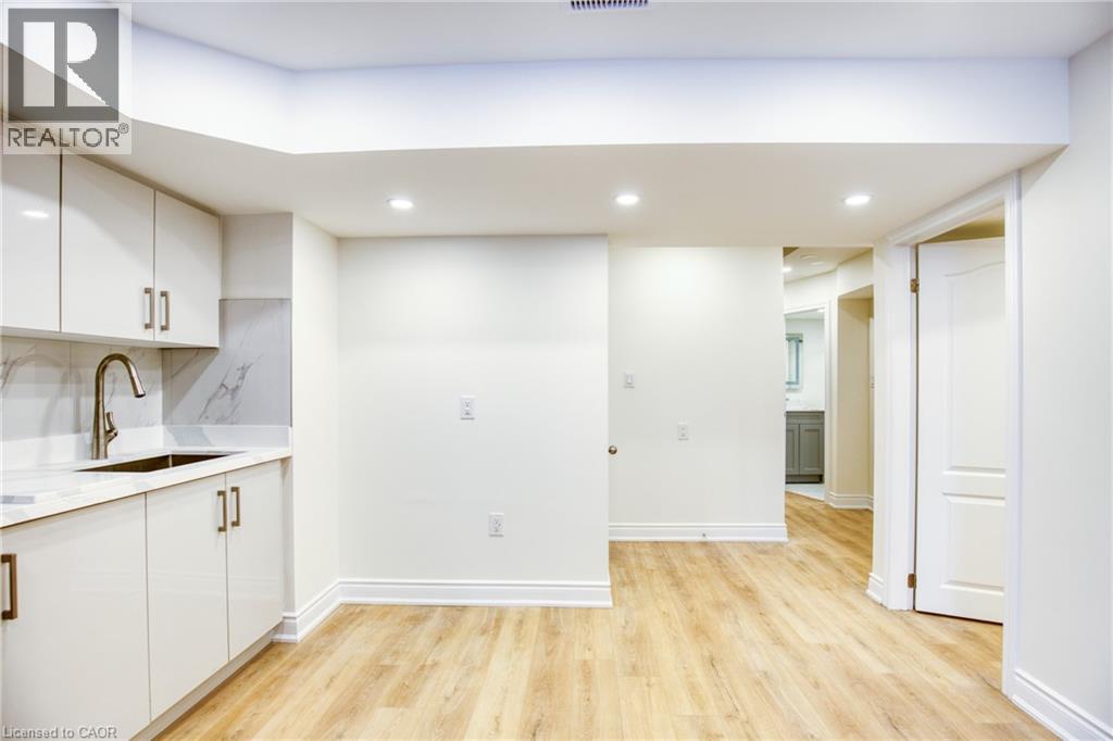 5557 Oscar Peterson Boulevard Unit# Bsmt, Mississauga, Ontario  L5M 0M8 - Photo 7 - 40805252