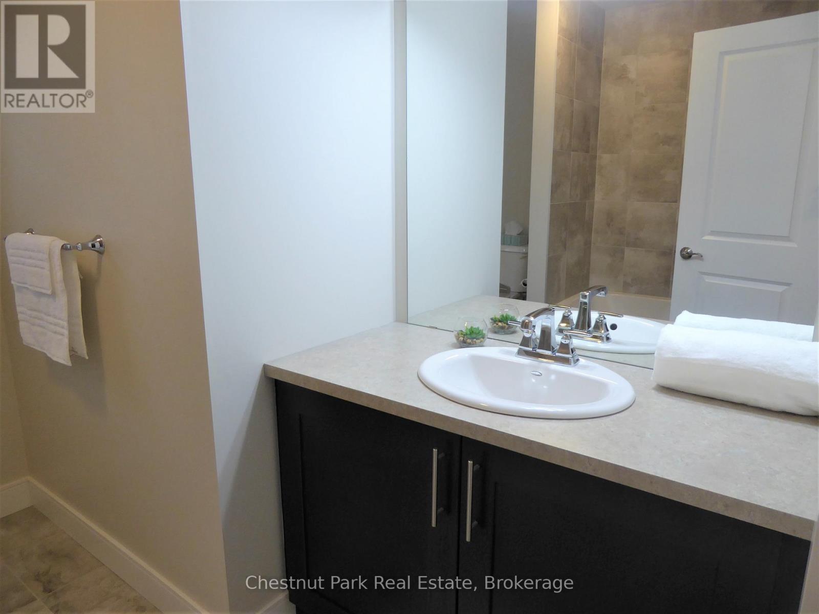 154 Yellow Birch Crescent, Blue Mountains, Ontario  L9Y 0Y5 - Photo 33 - X12788386