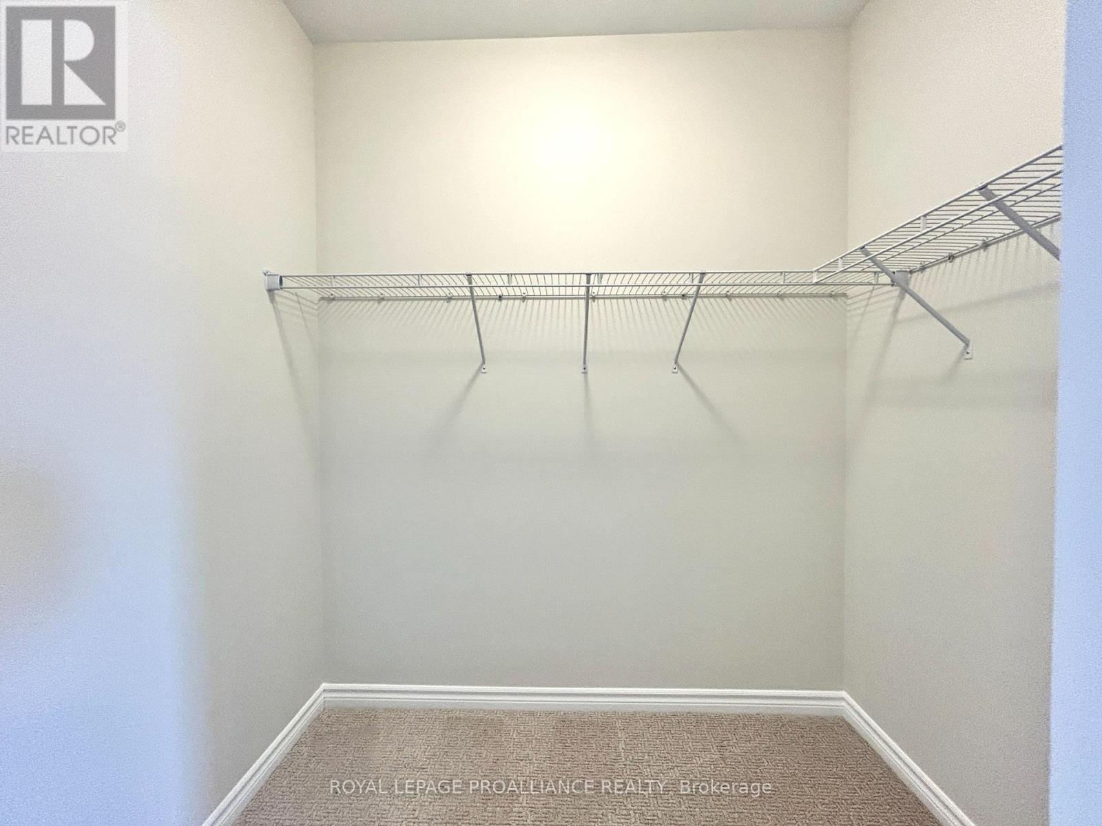 132 Stonecrest Boulevard, Quinte West (Sidney Ward), Ontario  K8R 0B4 - Photo 12 - X12788358