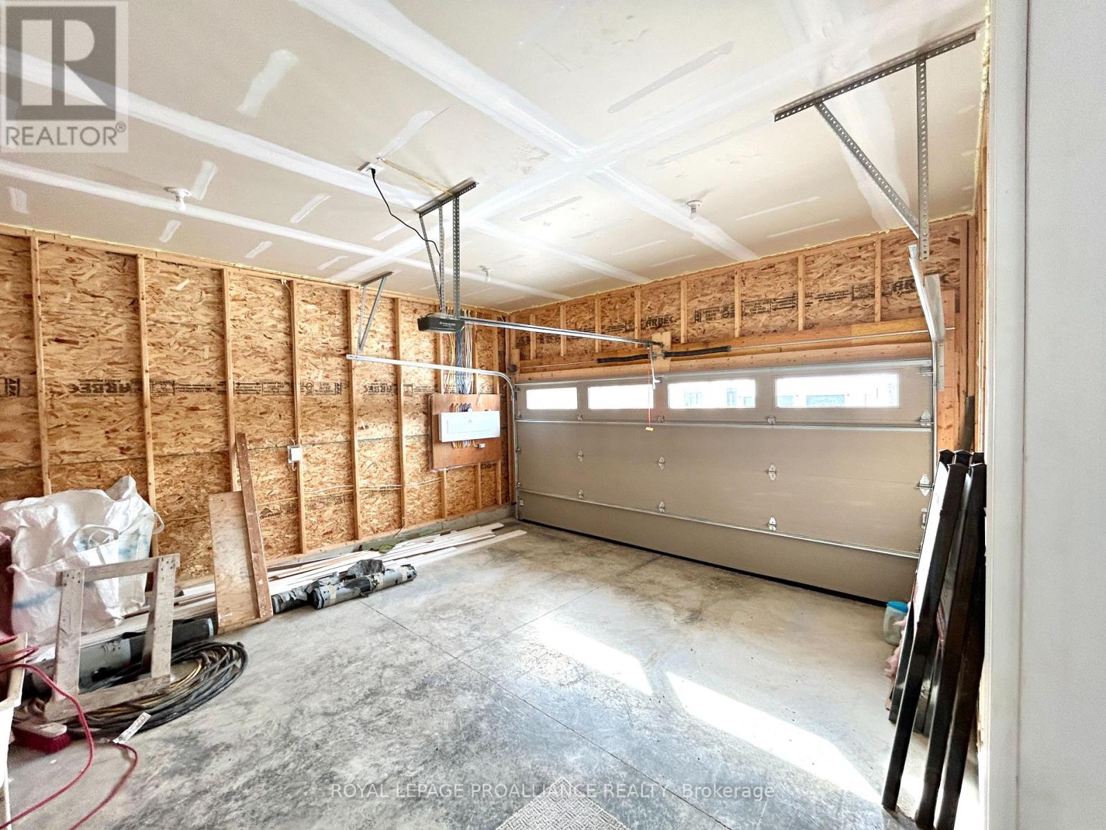 132 Stonecrest Boulevard, Quinte West (Sidney Ward), Ontario  K8R 0B4 - Photo 16 - X12788358