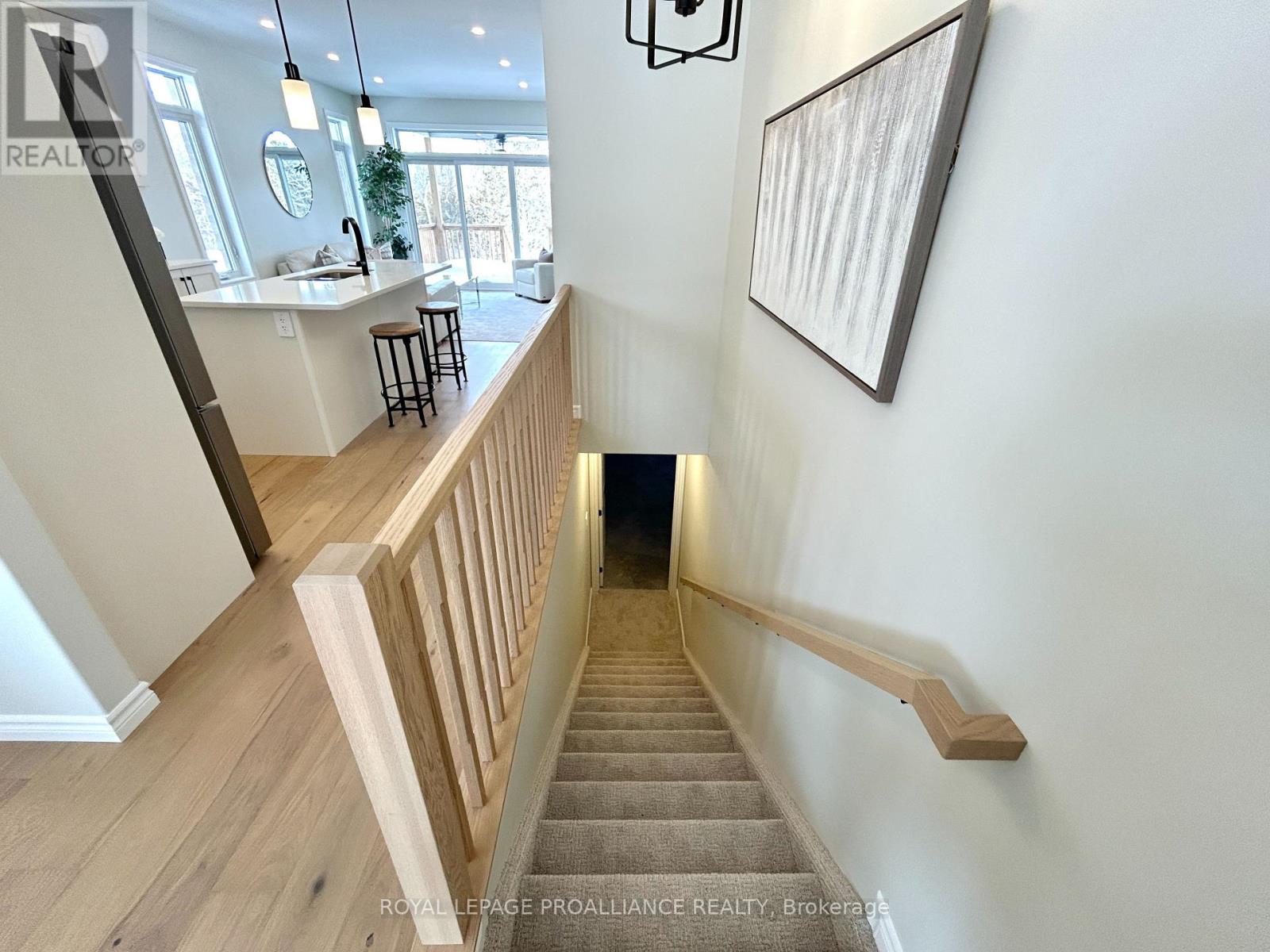 132 Stonecrest Boulevard, Quinte West (Sidney Ward), Ontario  K8R 0B4 - Photo 17 - X12788358