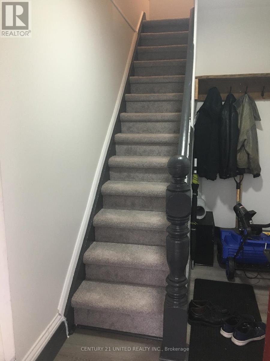 552 Bethune Street, Peterborough, Ontario  K9H 3Z5 - Photo 4 - X12788522