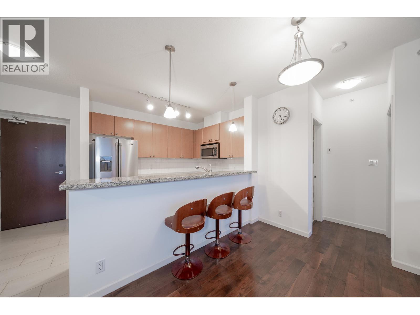 804 15 E Royal Avenue, New Westminster, British Columbia  V3L 5R2 - Photo 8 - R3089875