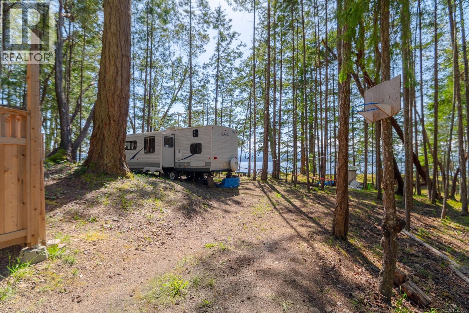 553 Flewett Dr, Decourcy Island, British Columbia  A1A 1A1 - Photo 7 - 1026008