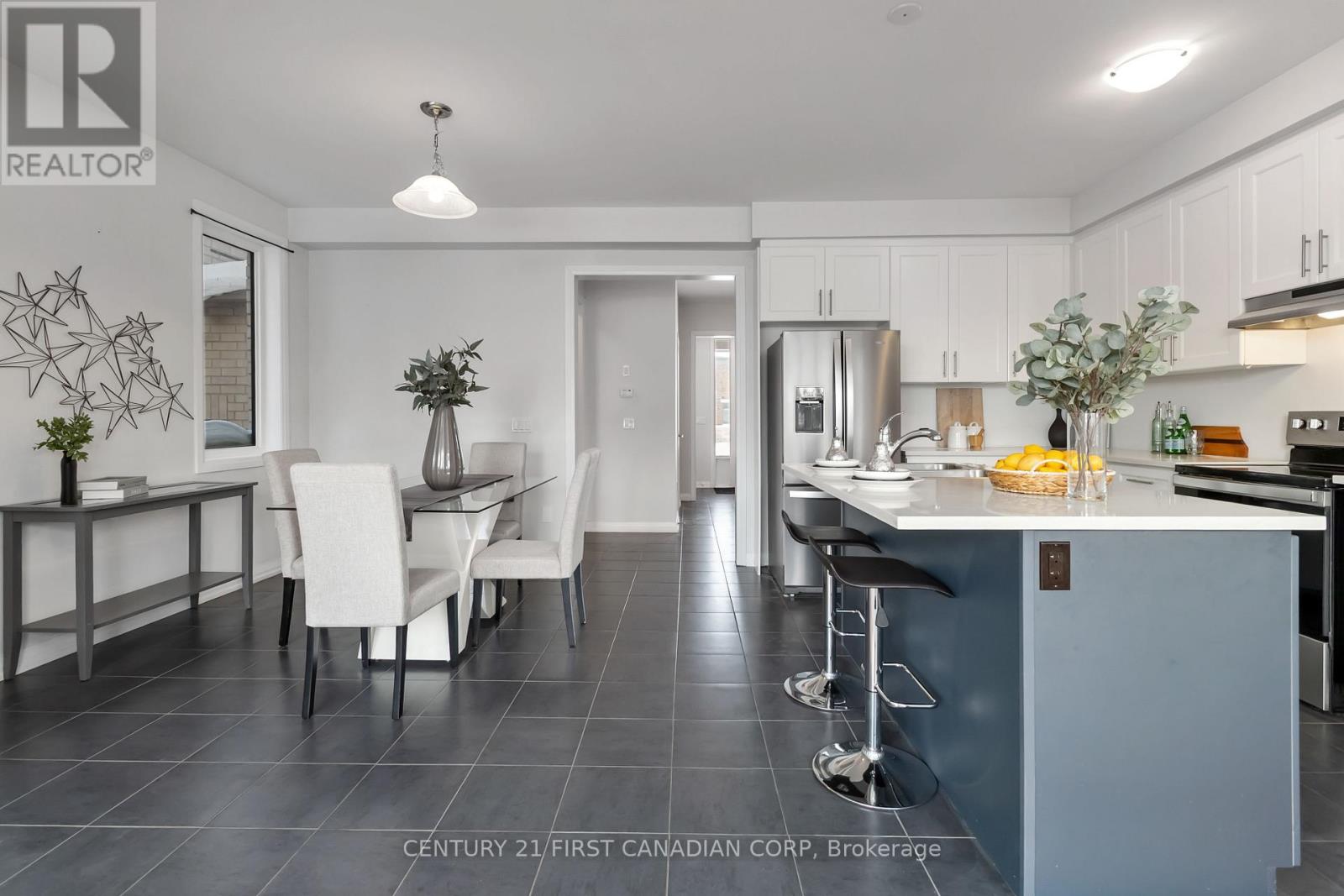 844 Sobeski Avenue, Woodstock, Ontario  N4T 0P2 - Photo 9 - X12788426