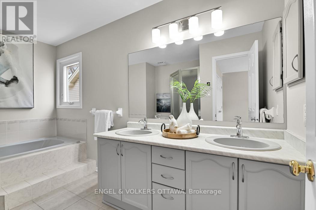 123 Longshire Circle, Ottawa, Ontario  K2J 4L1 - Photo 19 - X12788340