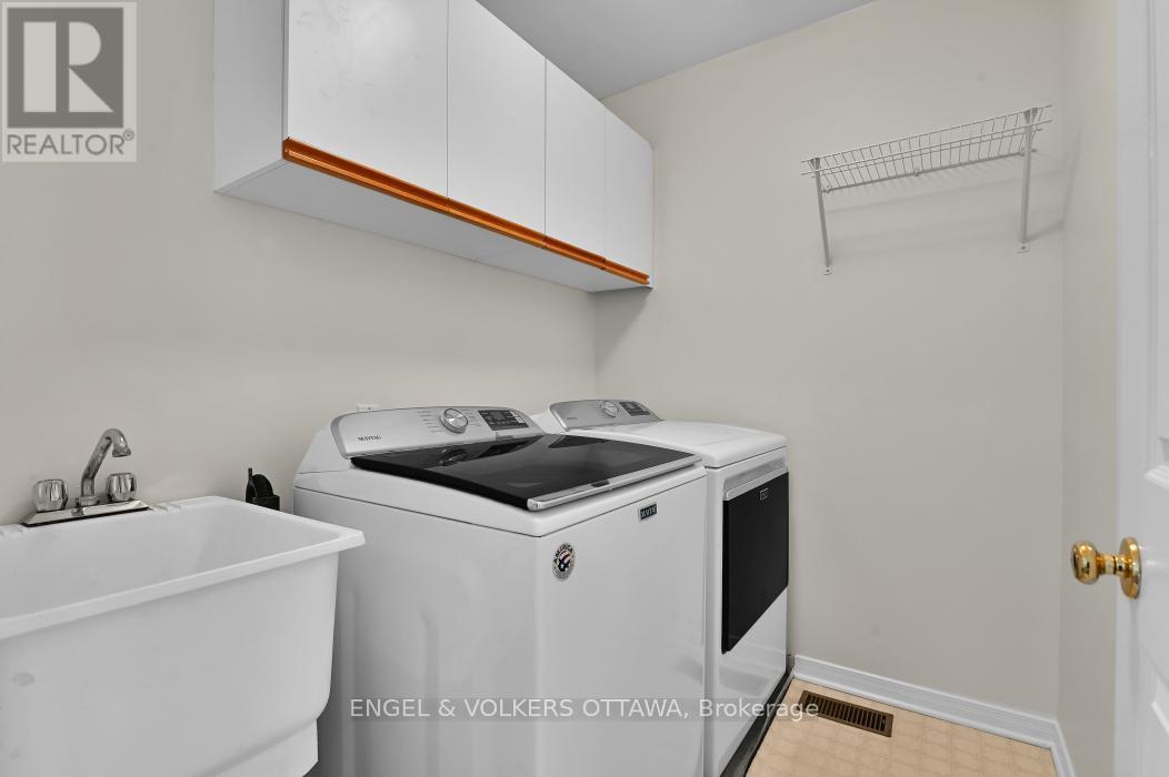 123 Longshire Circle, Ottawa, Ontario  K2J 4L1 - Photo 25 - X12788340