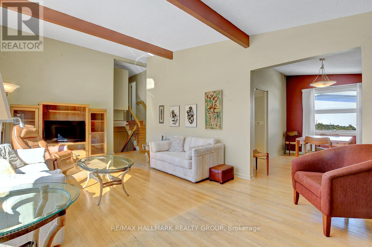 629 Glenhurst Crescent, Ottawa, Ontario  K1J 7B6 - Photo 11 - X12788412