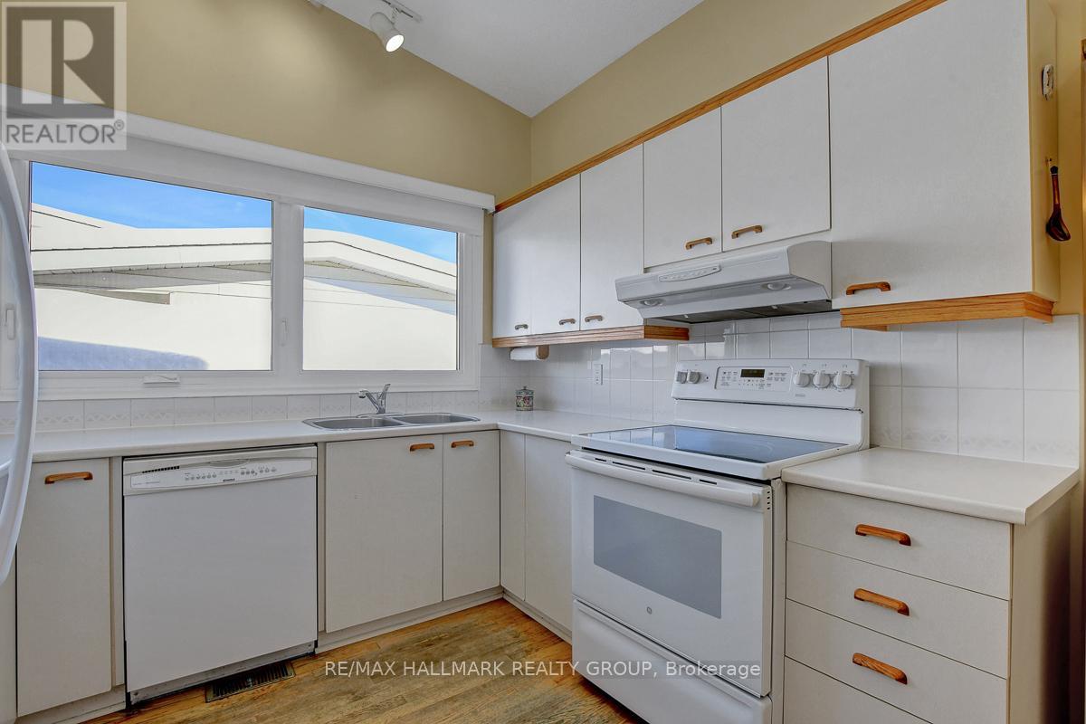 629 Glenhurst Crescent, Ottawa, Ontario  K1J 7B6 - Photo 17 - X12788412