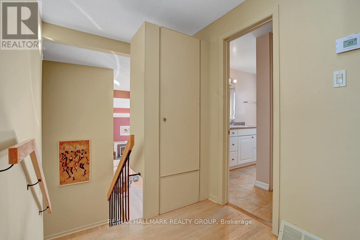 629 Glenhurst Crescent, Ottawa, Ontario  K1J 7B6 - Photo 23 - X12788412