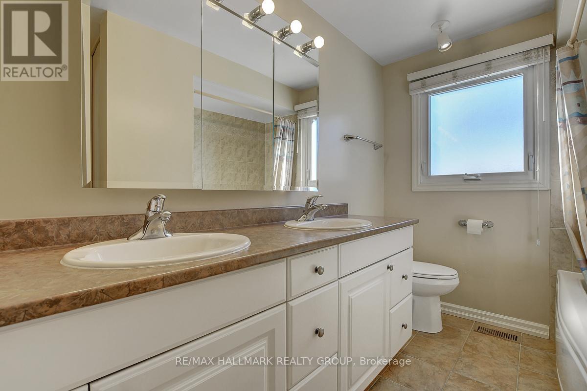 629 Glenhurst Crescent, Ottawa, Ontario  K1J 7B6 - Photo 34 - X12788412