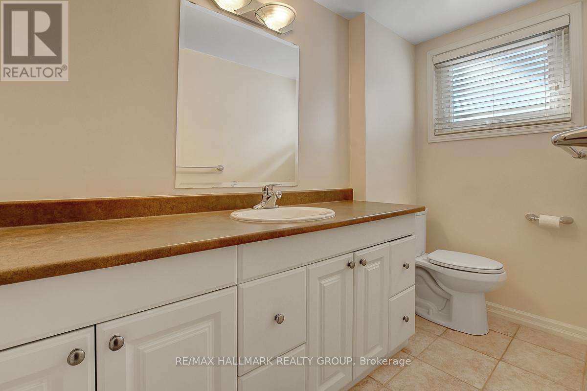 629 Glenhurst Crescent, Ottawa, Ontario  K1J 7B6 - Photo 6 - X12788412