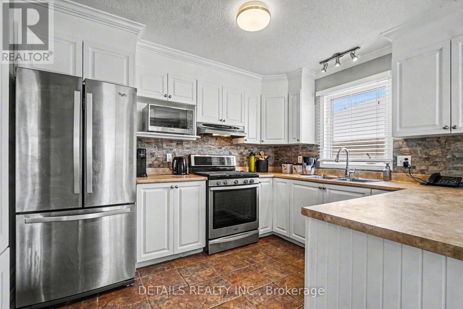 212 Sandra Crescent, Clarence-Rockland, Ontario  K4K 1R9 - Photo 11 - X12788422