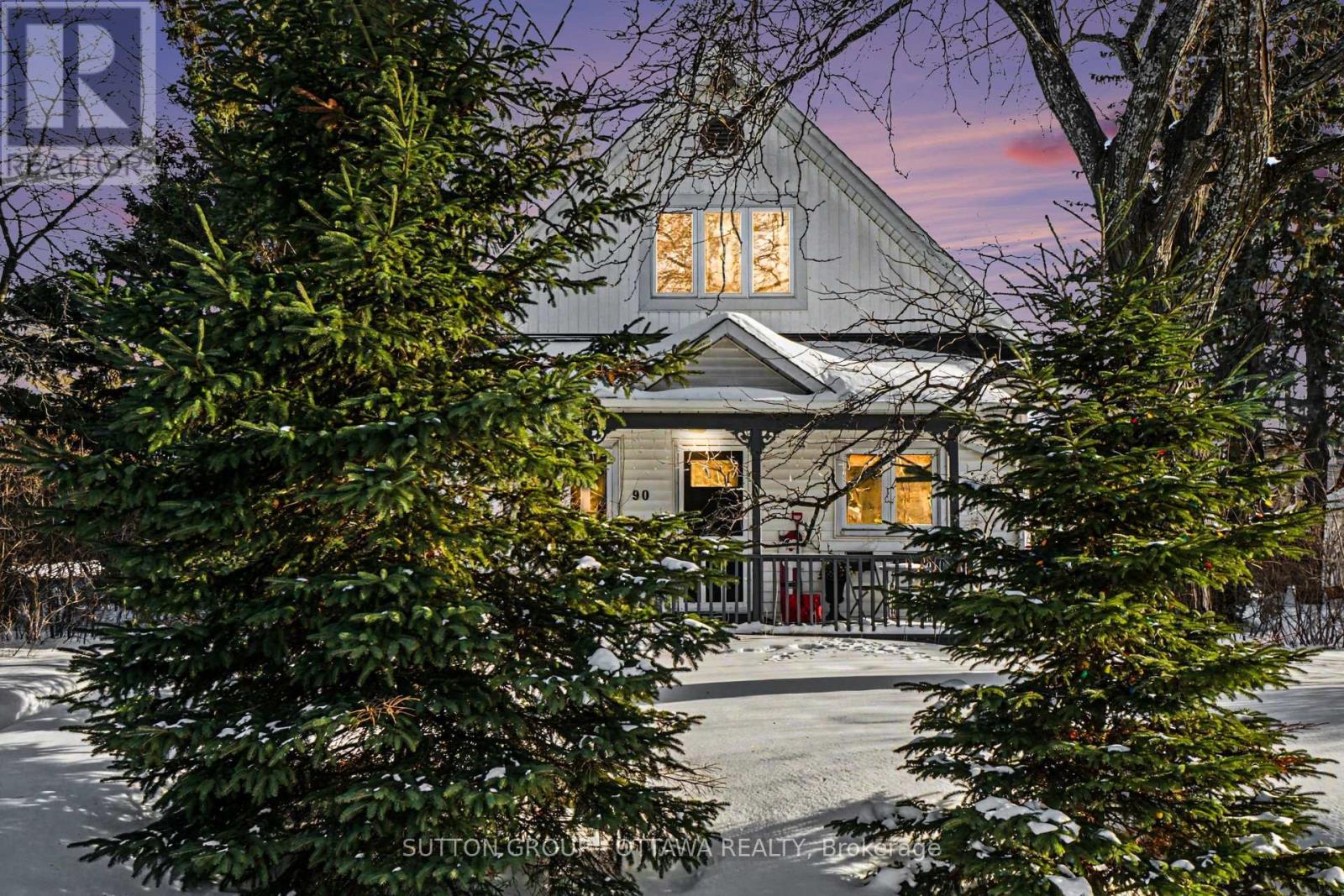 90 Withrow Avenue, Ottawa, Ontario  K2G 2J5 - Photo 3 - X12788446