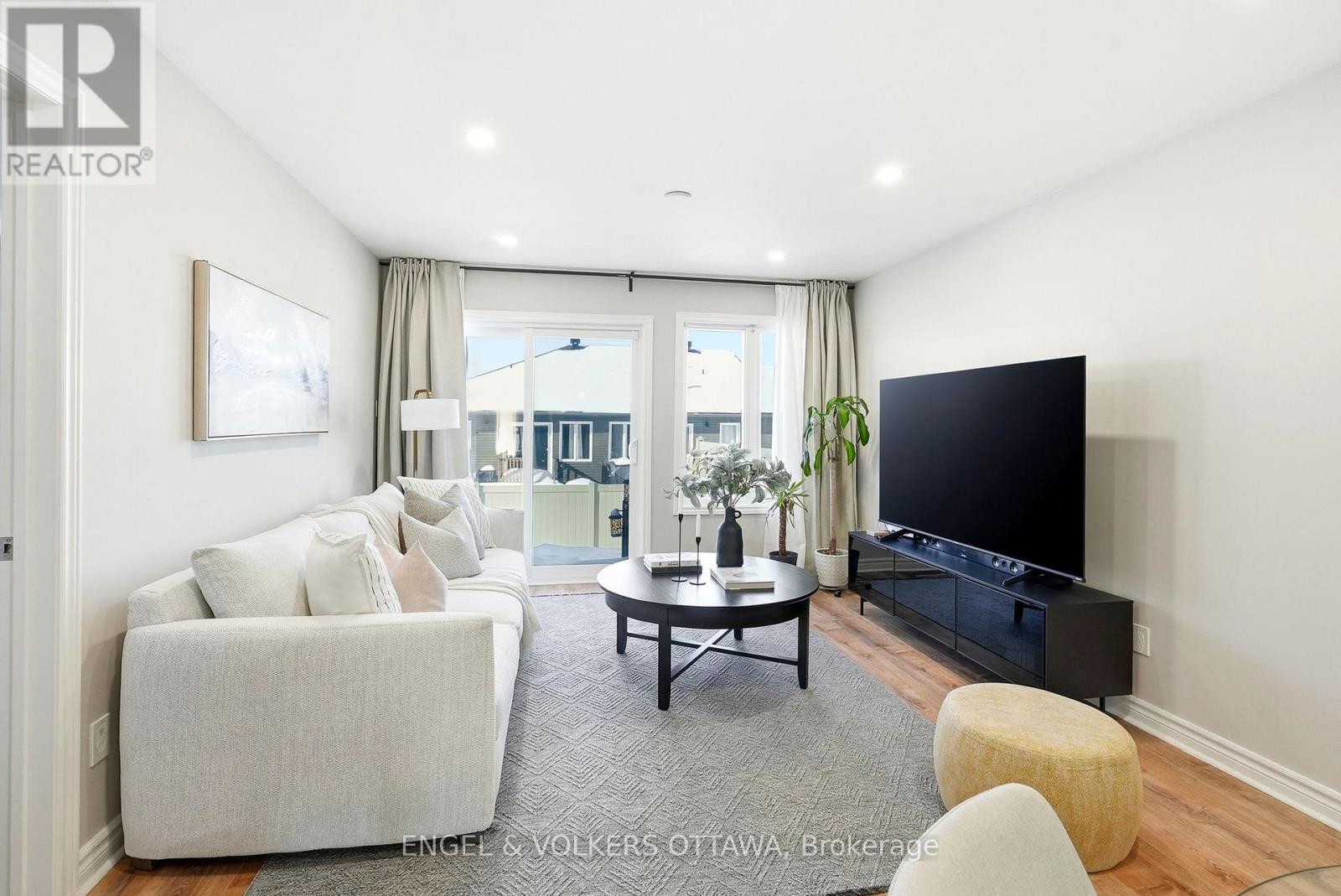 888 Reaume Street, Mississippi Mills, Ontario  K0A 1A0 - Photo 11 - X12788478