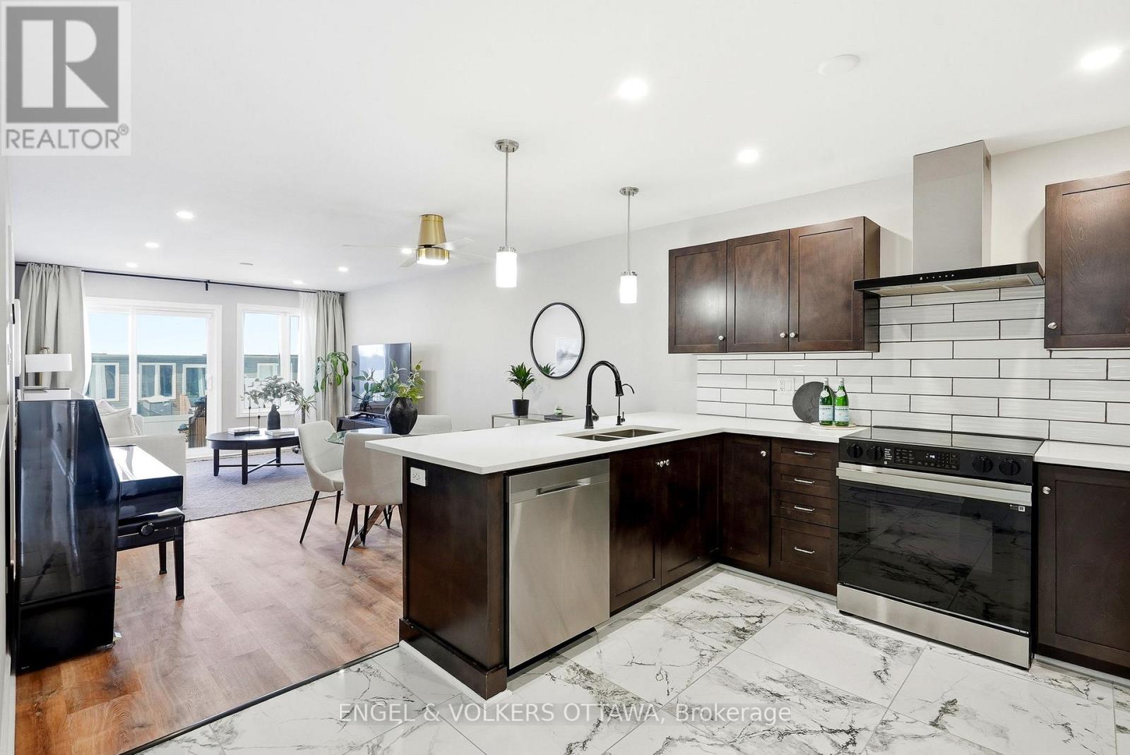 888 Reaume Street, Mississippi Mills, Ontario  K0A 1A0 - Photo 3 - X12788478