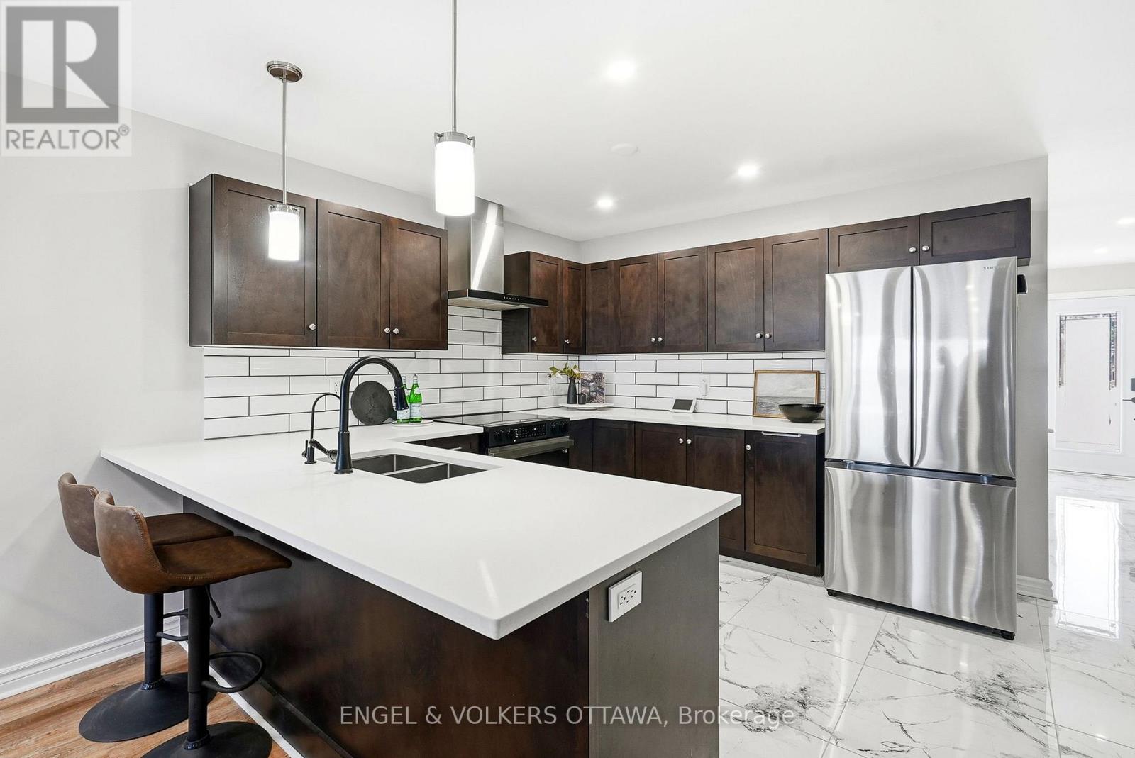 888 Reaume Street, Mississippi Mills, Ontario  K0A 1A0 - Photo 5 - X12788478