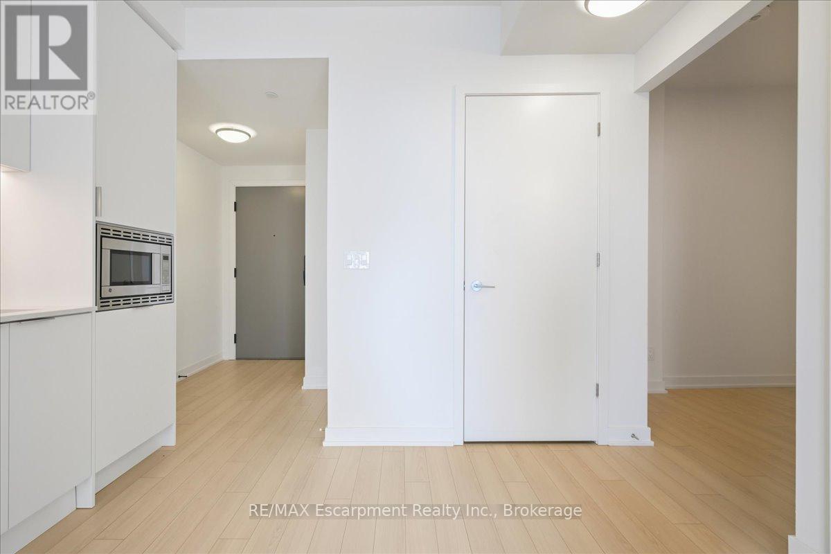 1205 - 3079 Trafalgar Road, Oakville, Ontario  L6H 8C5 - Photo 12 - W12788388