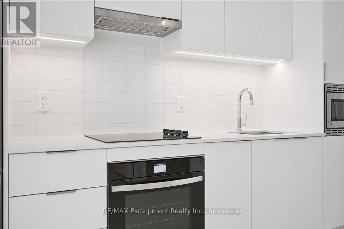 1205 - 3079 Trafalgar Road, Oakville, Ontario  L6H 8C5 - Photo 18 - W12788388