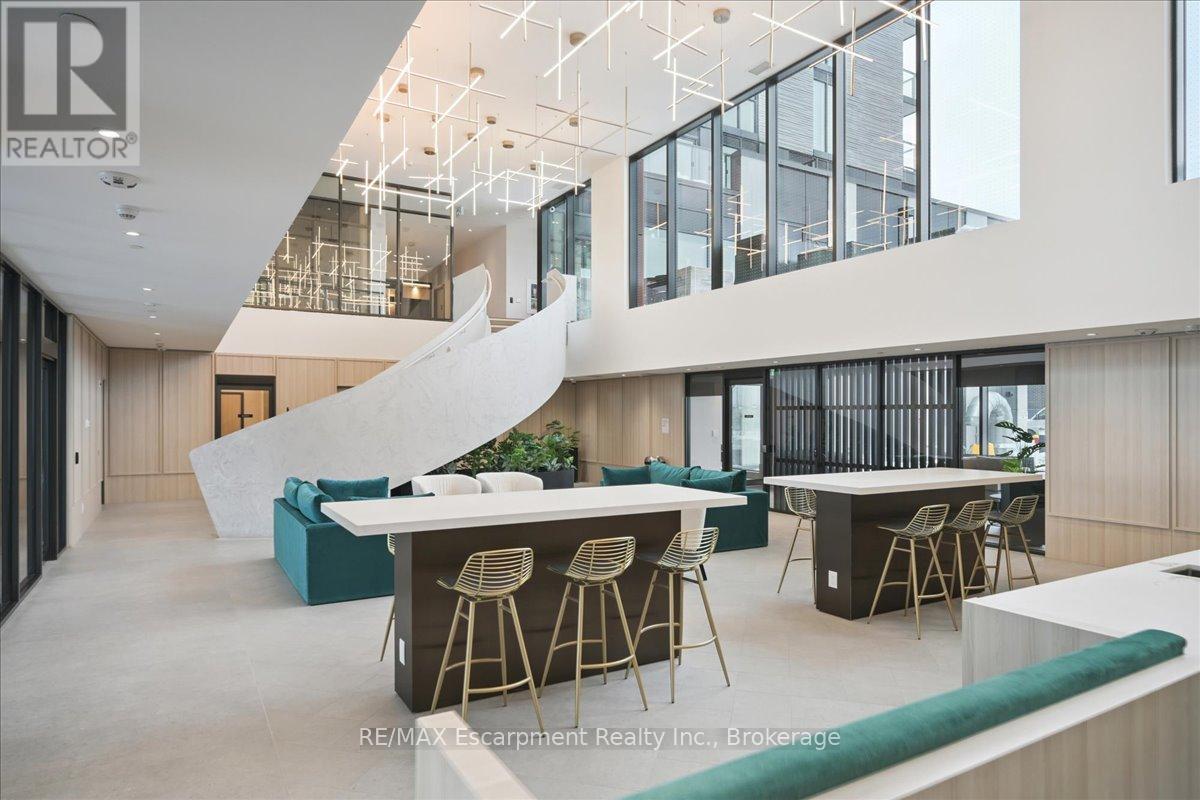 1205 - 3079 Trafalgar Road, Oakville, Ontario  L6H 8C5 - Photo 6 - W12788388