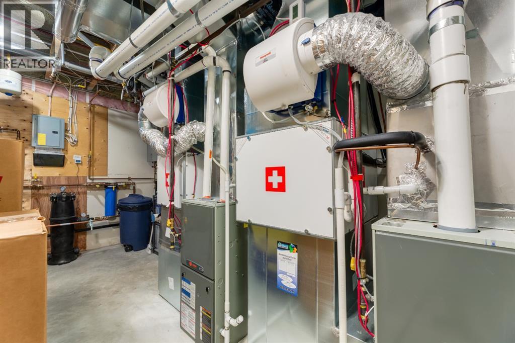 236 Montclair Place, Cochrane Lake, Alberta  T4C 0A8 - Photo 34 - A2285587