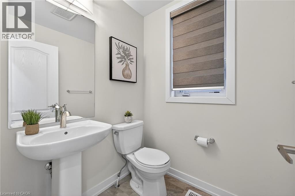 22 Sundin Drive, Caledonia, Ontario  N3W 0H1 - Photo 6 - 40804530