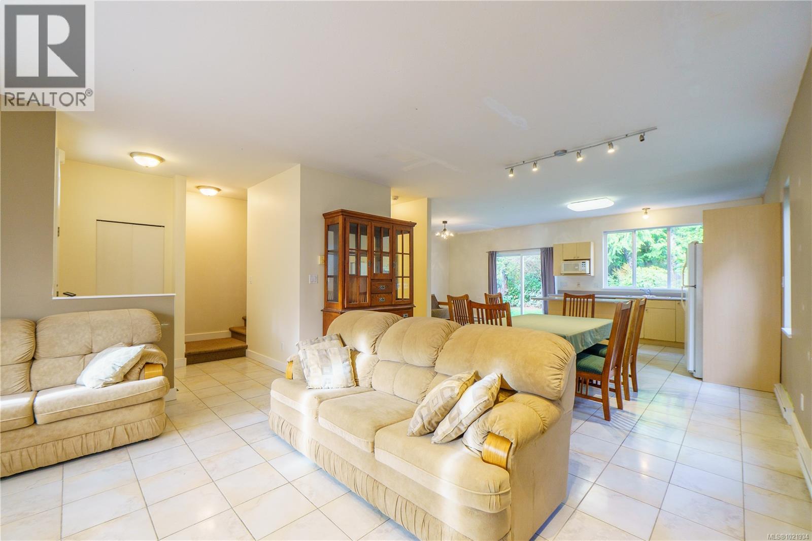 809 Ocean Park Dr, Tofino, British Columbia  V0R 2Z0 - Photo 6 - 1021934