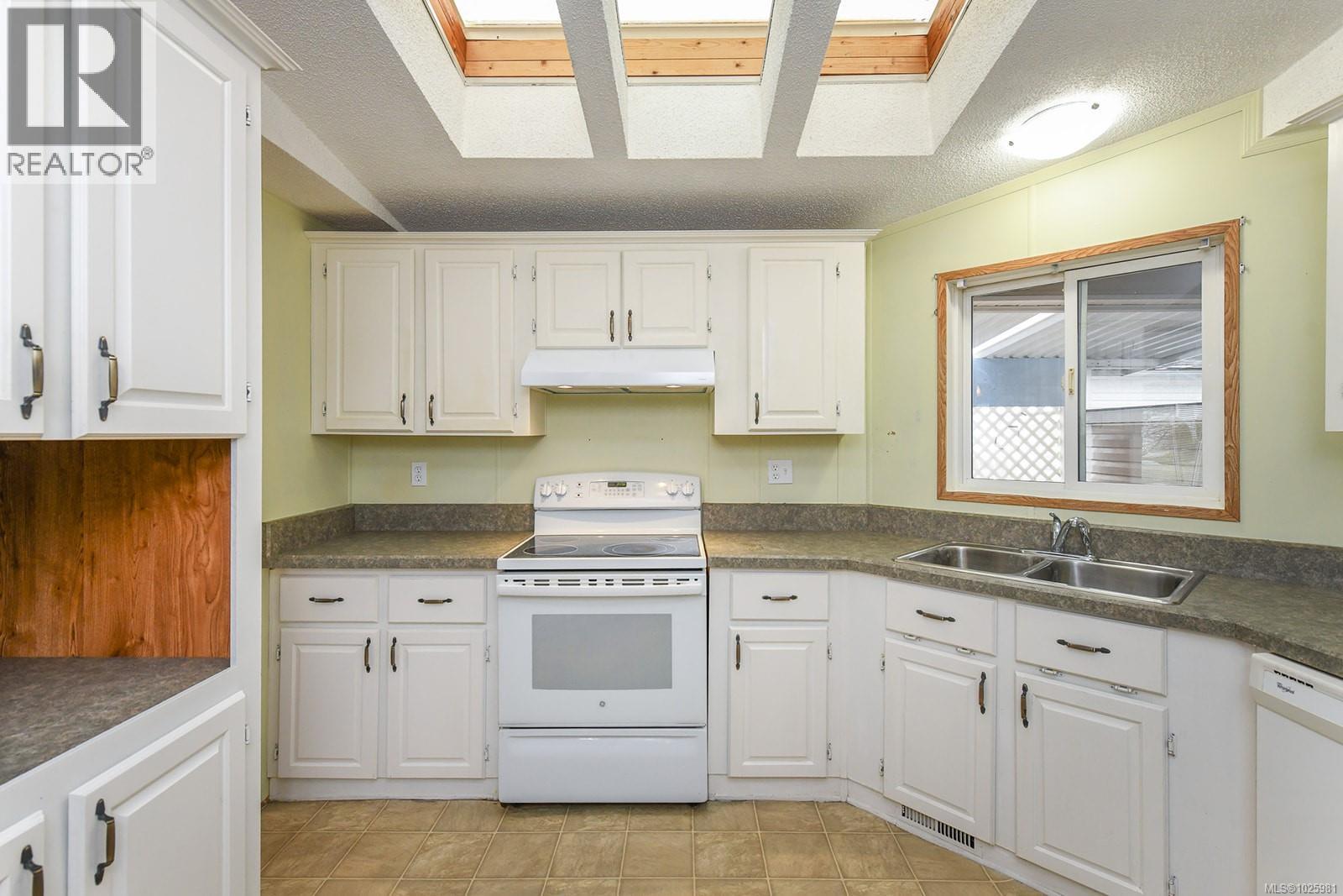 2 4714 Muir Rd, Courtenay, British Columbia  V9N 8Z6 - Photo 22 - 1025981