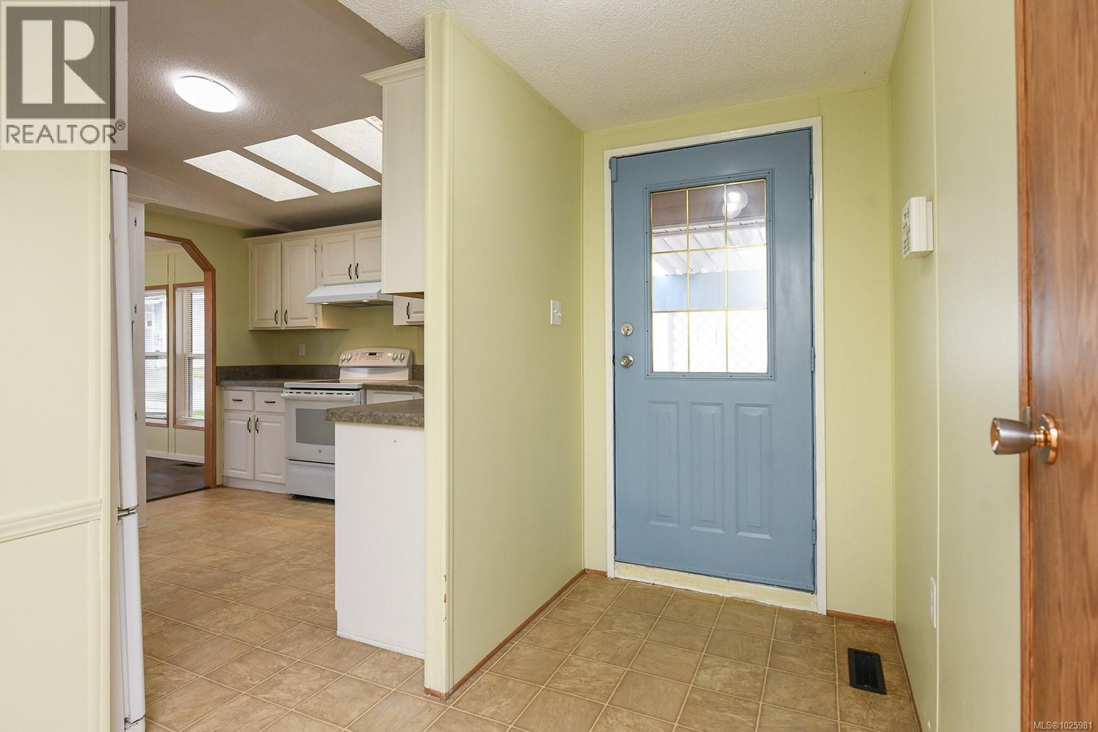 2 4714 Muir Rd, Courtenay, British Columbia  V9N 8Z6 - Photo 12 - 1025981